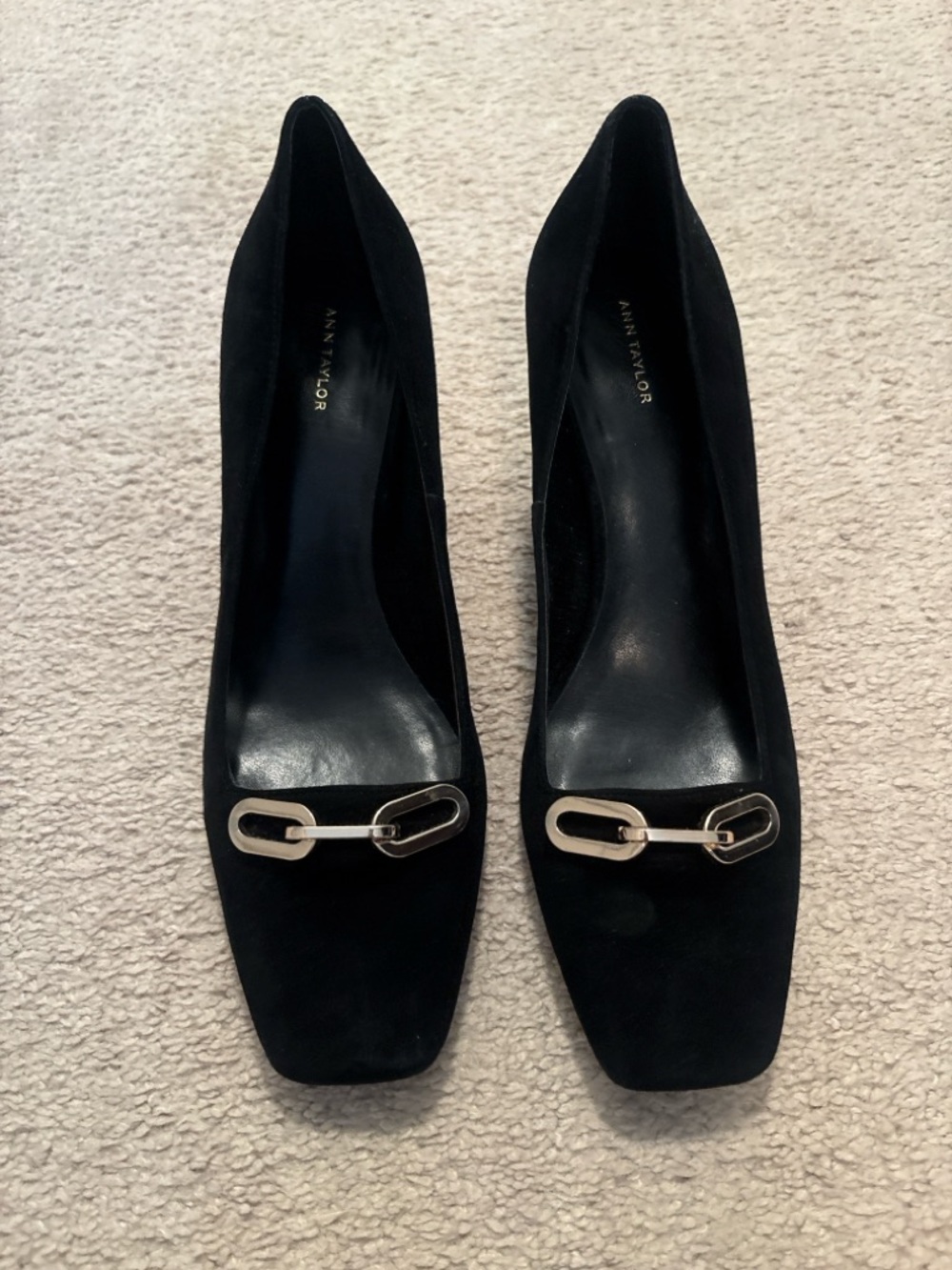 Ann Taylor Black Leather Block Heel Pumps Square Toe Gold Detail Women’s 10M